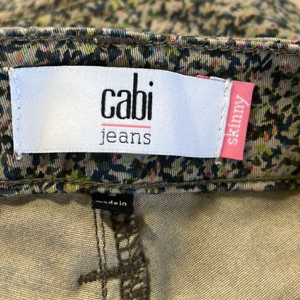 Cabi Patterned Jeans Super Soft Size 2 - Picture 4 of 7